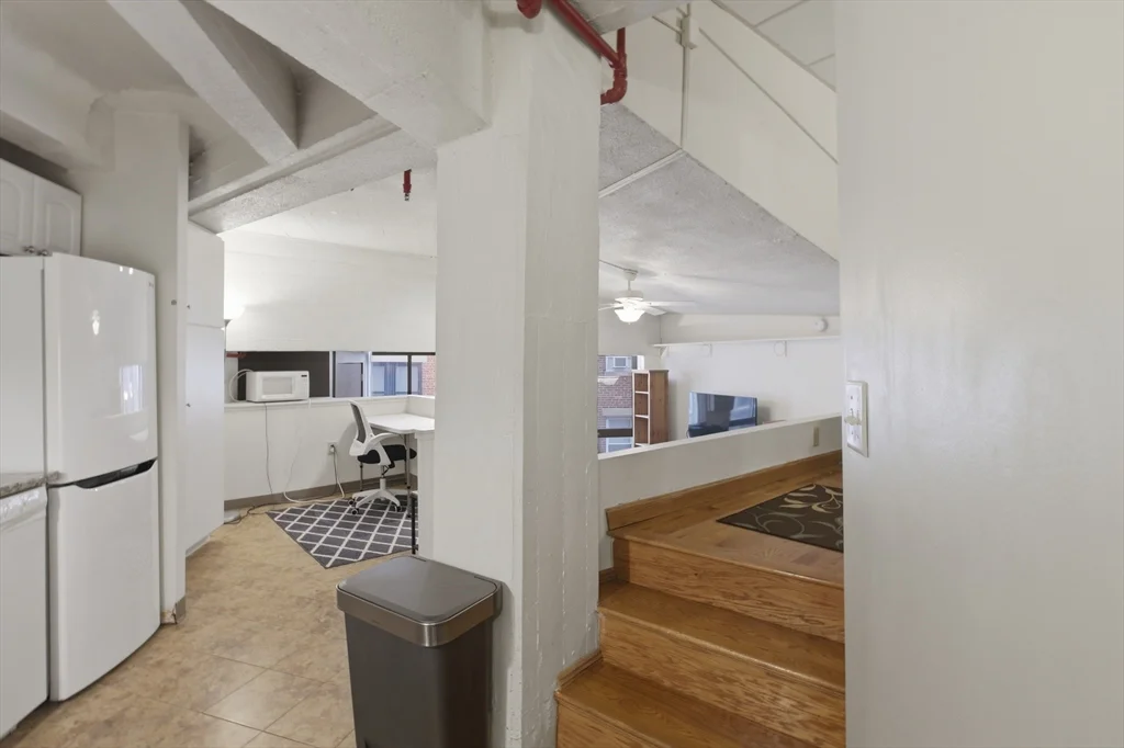 12 Stoneholm St, Back Bay