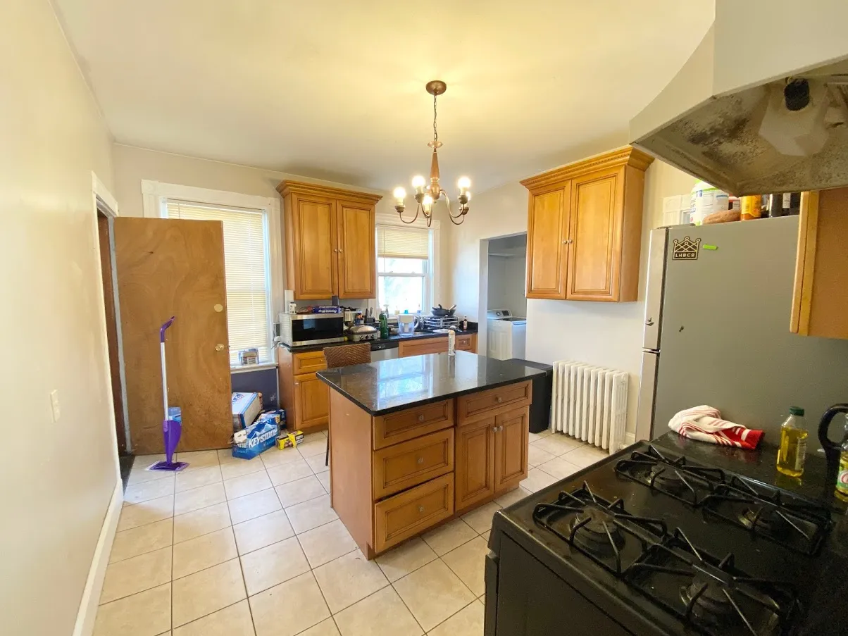 45 Cherokee St, Mission Hill