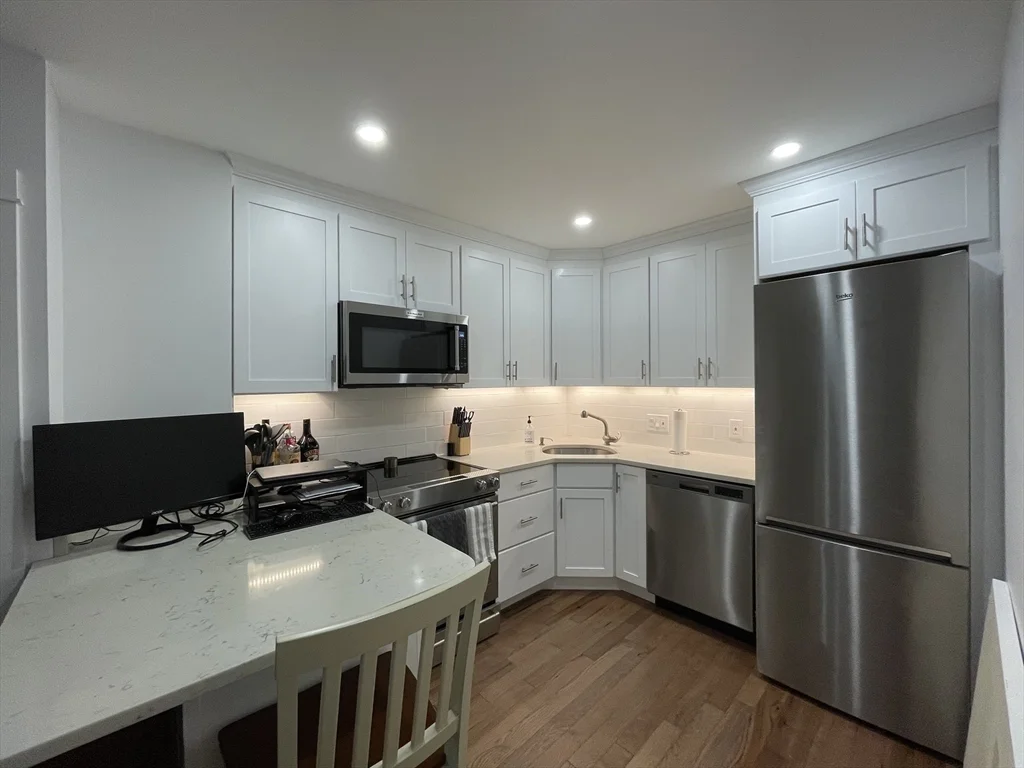 144 Commonwealth, Back Bay