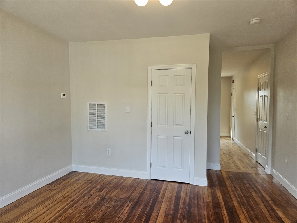 293 School St, Stoughton