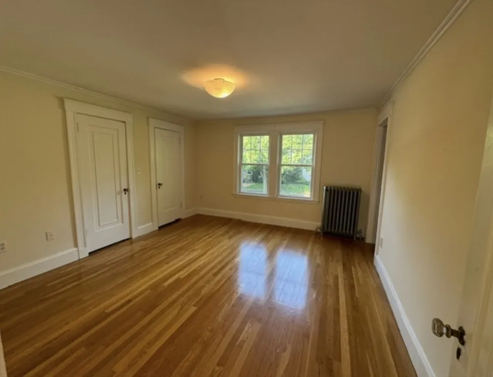 124 Langley Rd, Newton