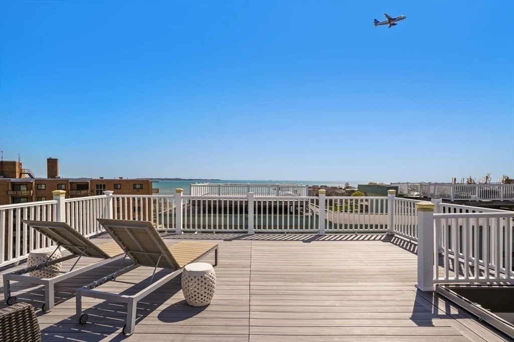 10 Ocean Ave, Revere Beach