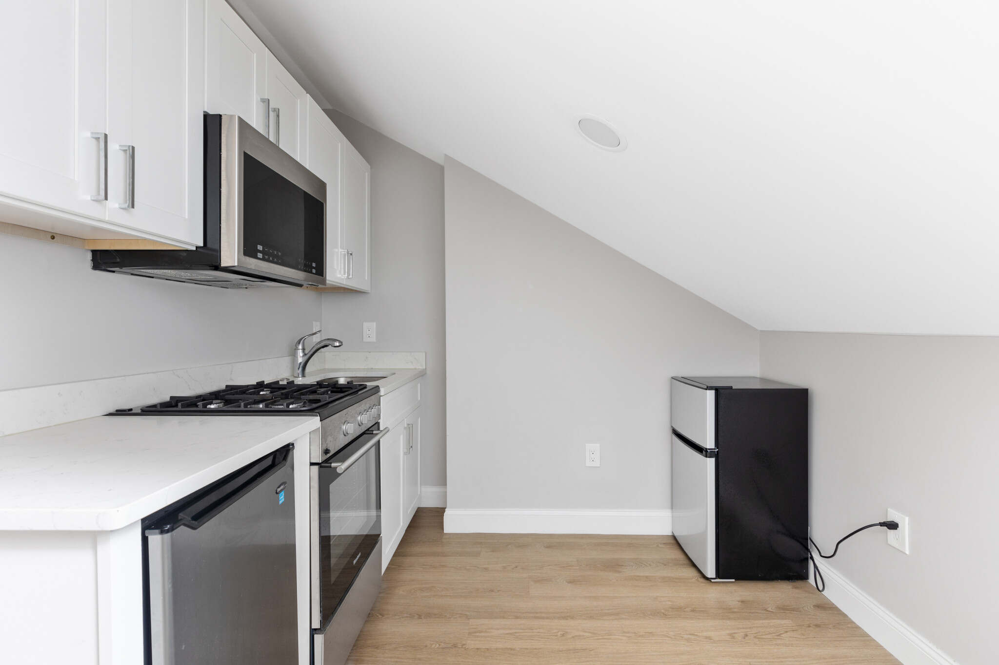 12 Derne St, Beacon Hill