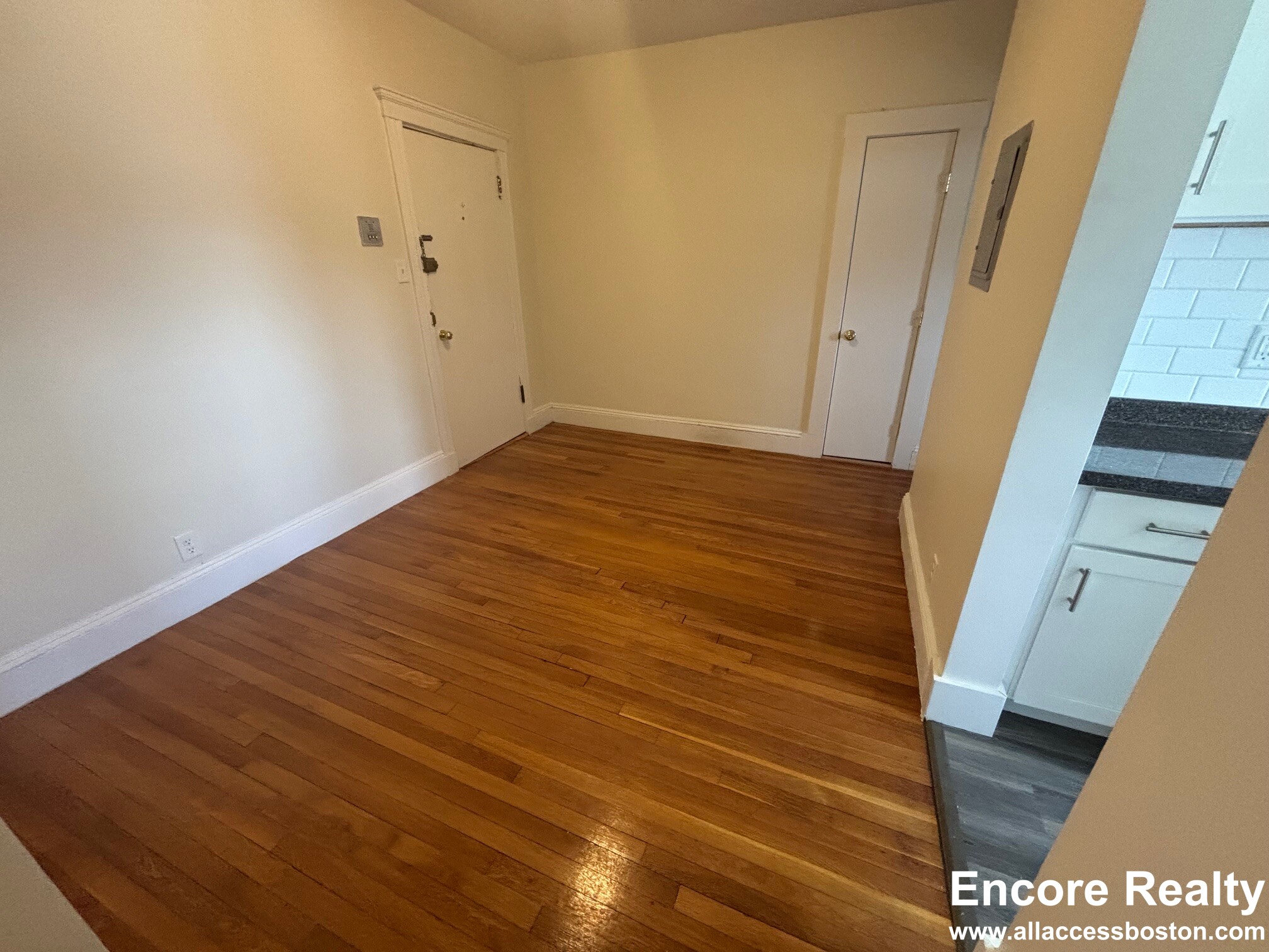 116 Washington St, Brighton