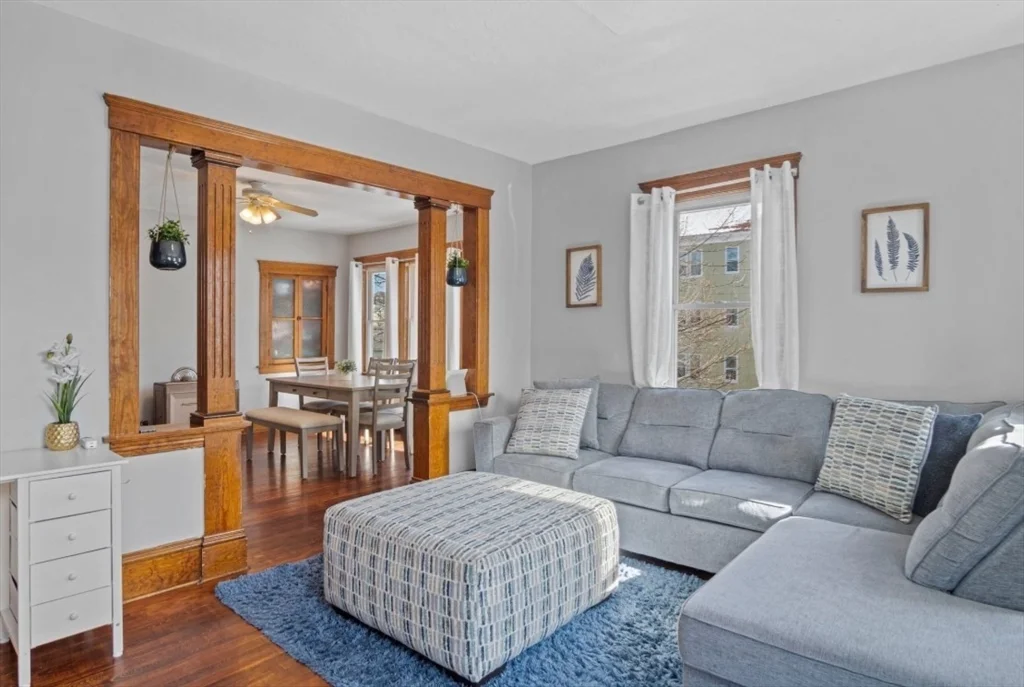 15 Hillside St, Worcester