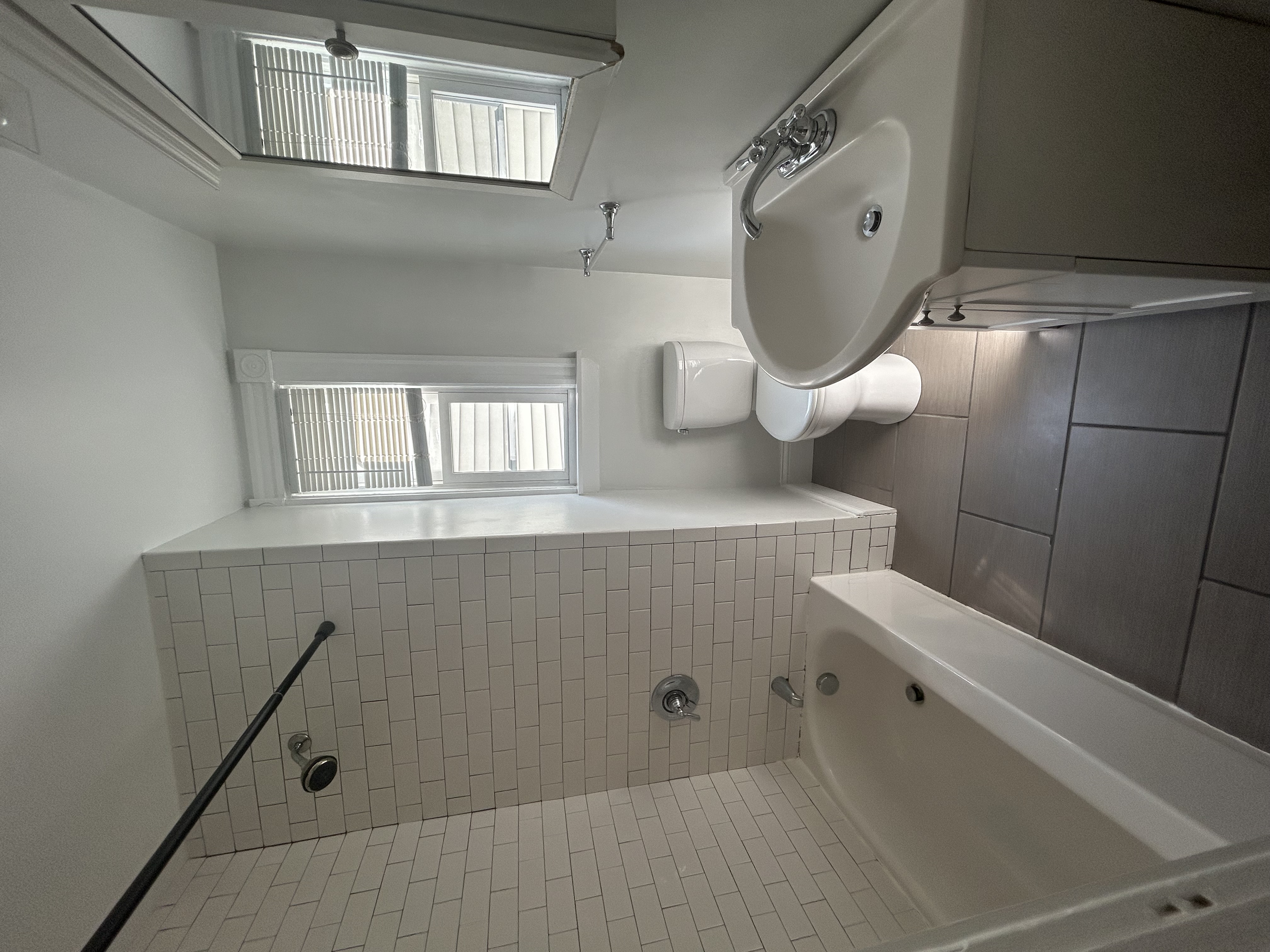 88 Hampshire St, The Port