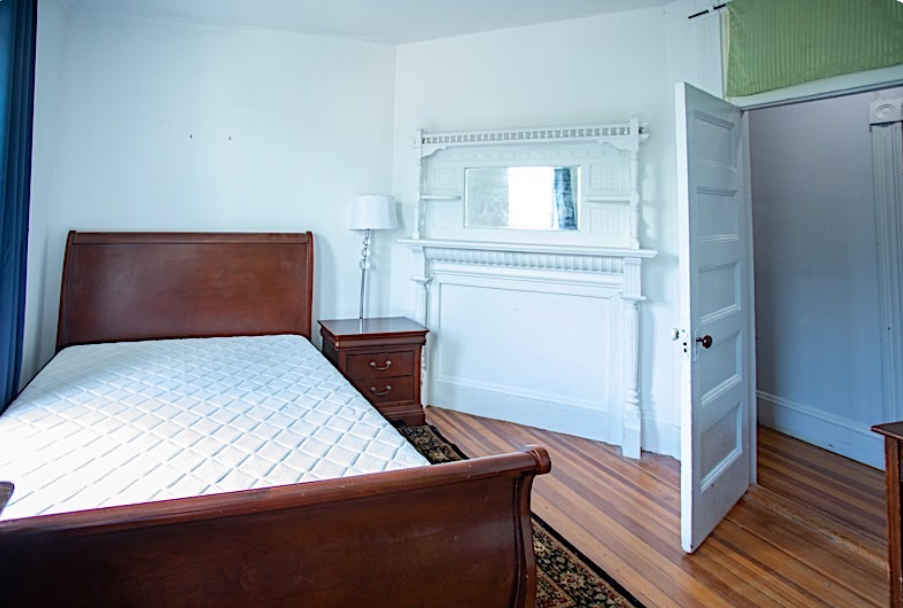 147 Columbia St, The Port