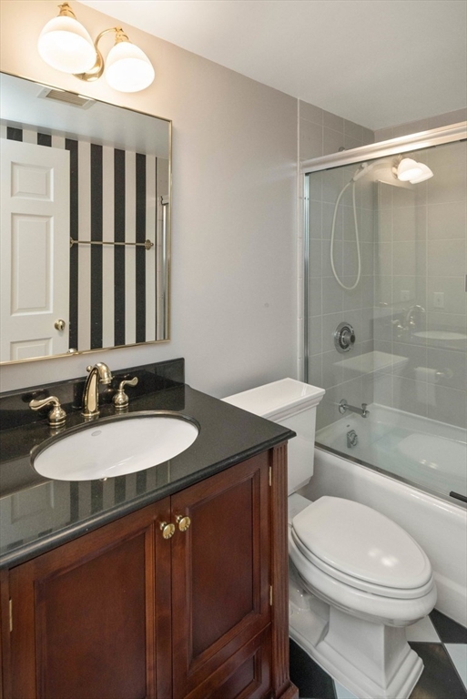 75-83 Cambridge Pkwa, East Cambridge