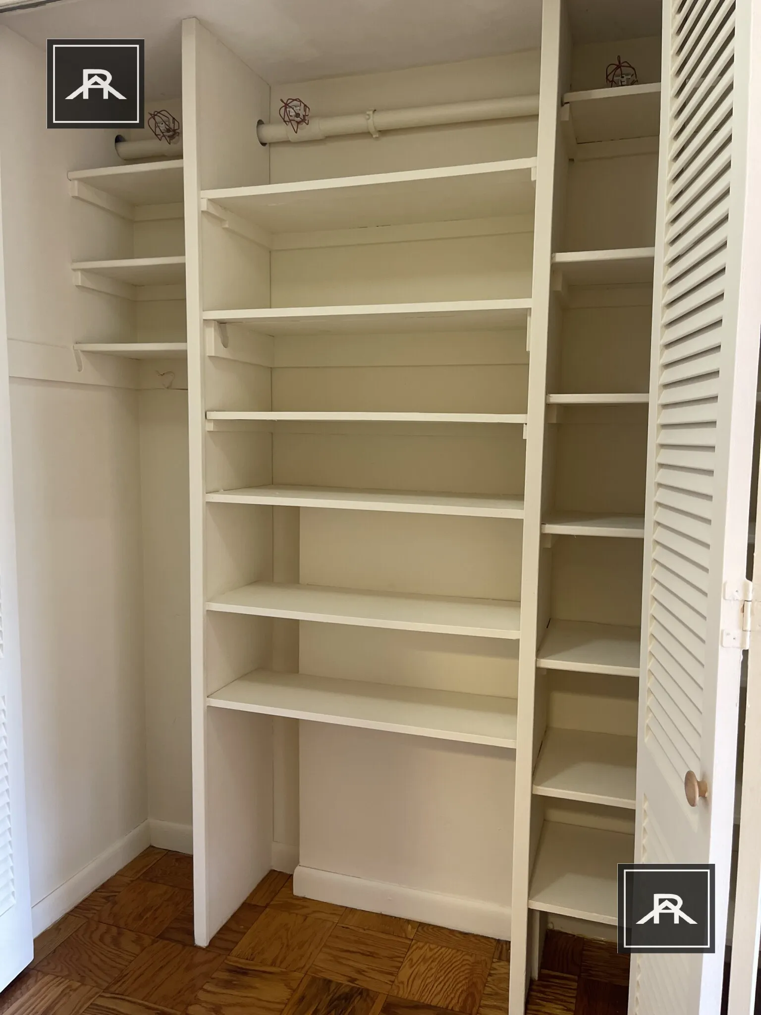 101 Monmouth St, Longwood