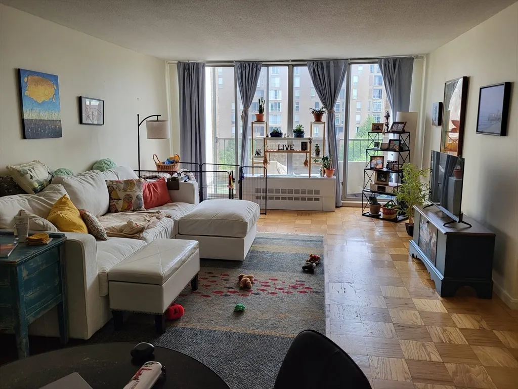 99 Pond Ave, Brookline Village