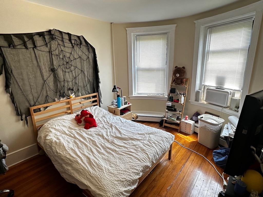 1682 Commonwealth Ave, Brighton