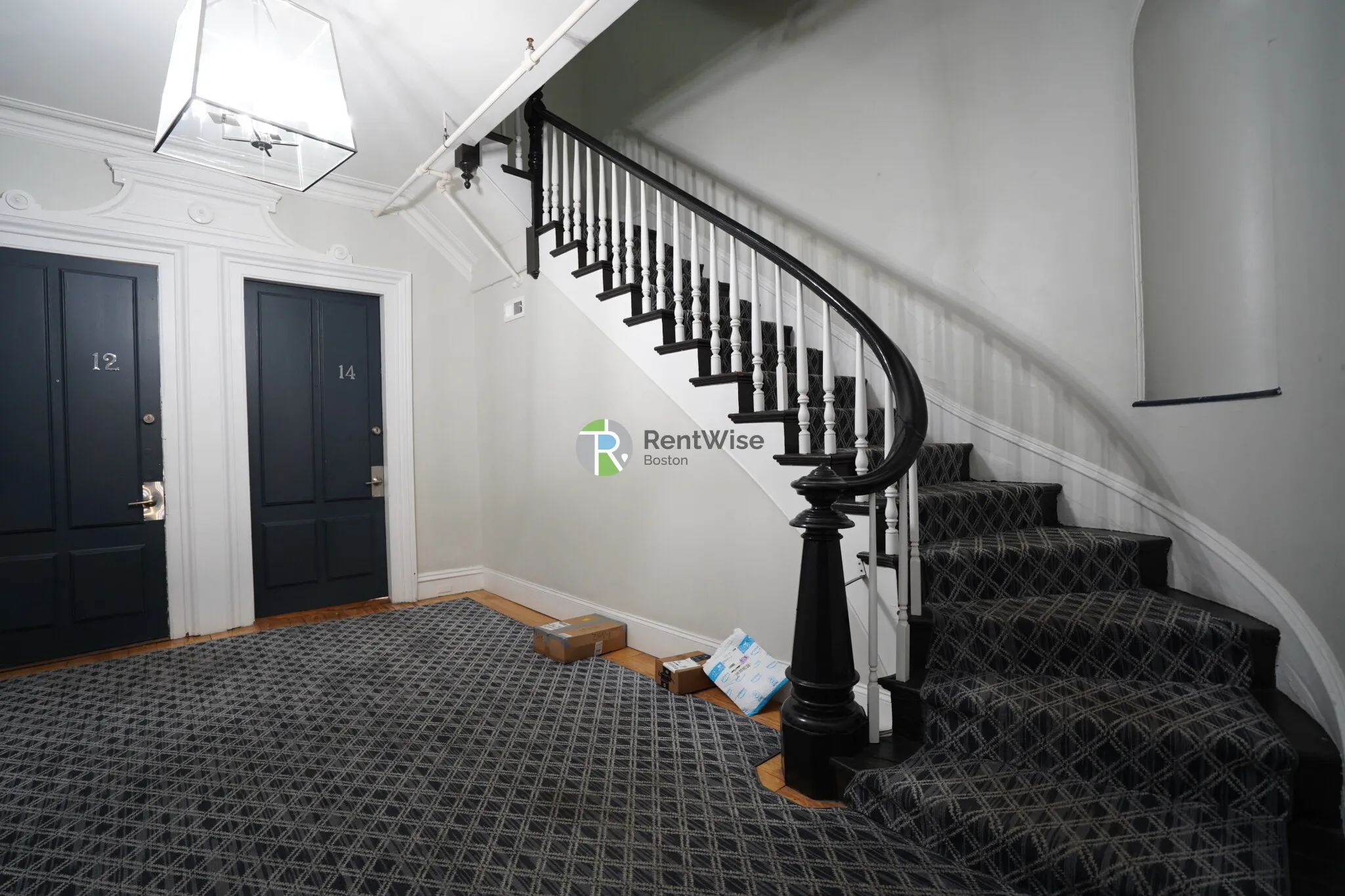 92 Charles St, Beacon Hill