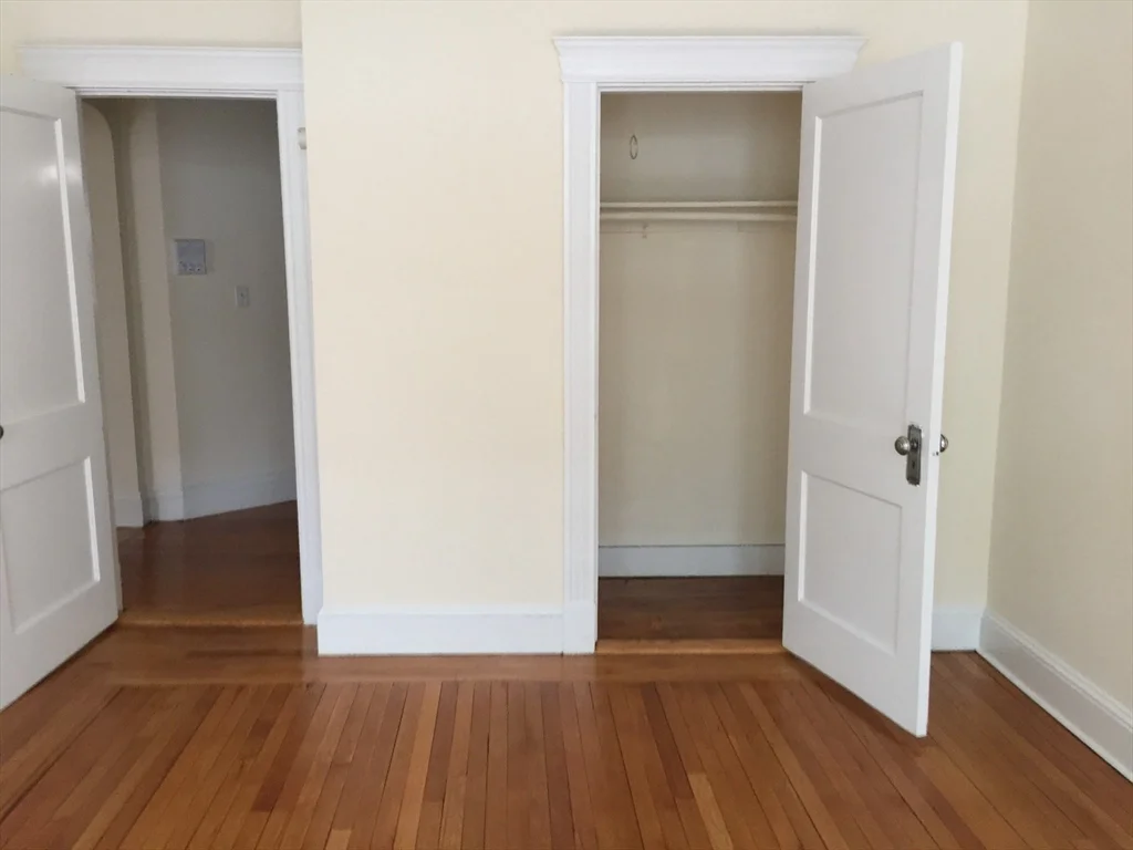 7 Naples, Coolidge Corner