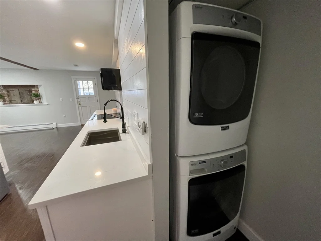 995 Centre St, Jamaica Plain
