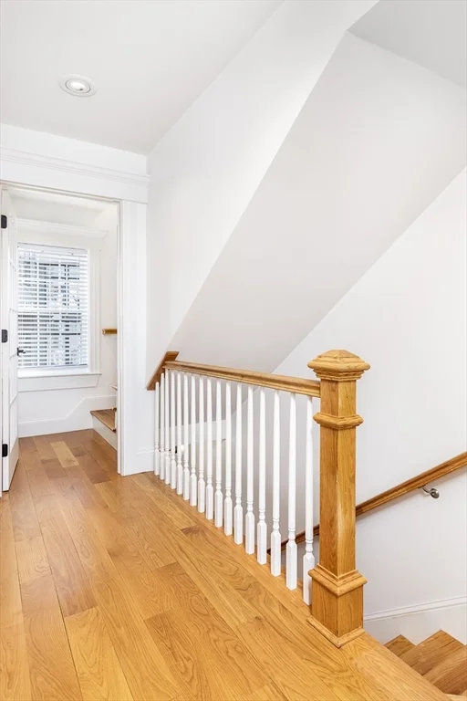 12 S Mason St, Salem