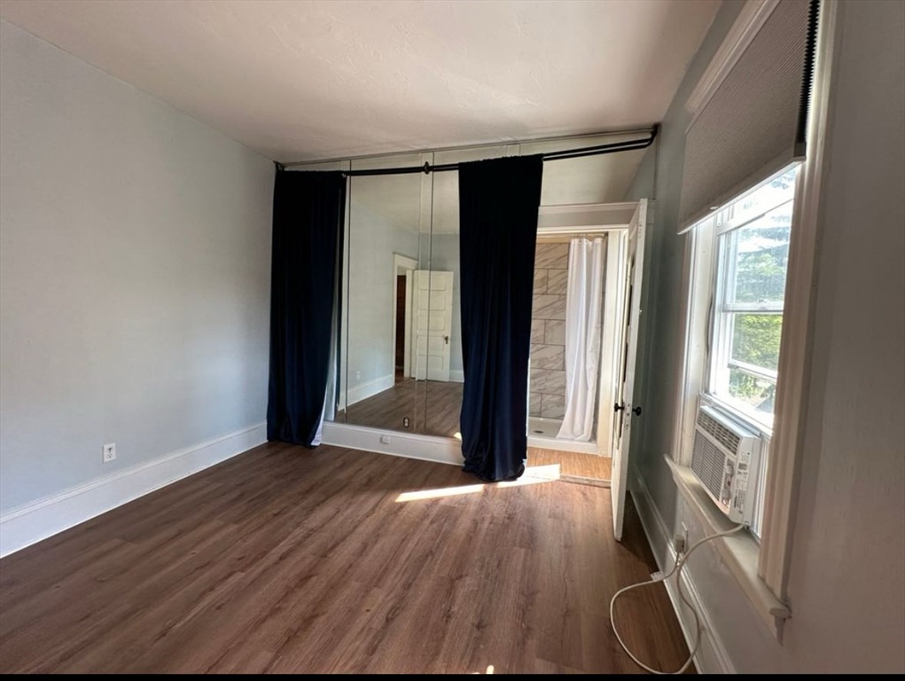 95 May St, West Side