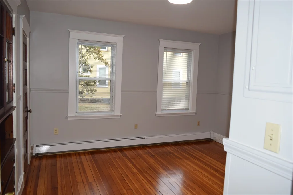 12 Arthur Ave, Quincy