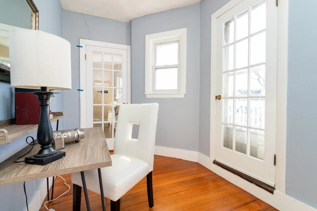 23 Wenham St, Jamaica Plain