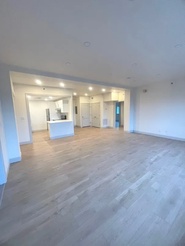 475 Commonwealth Ave, Fenway