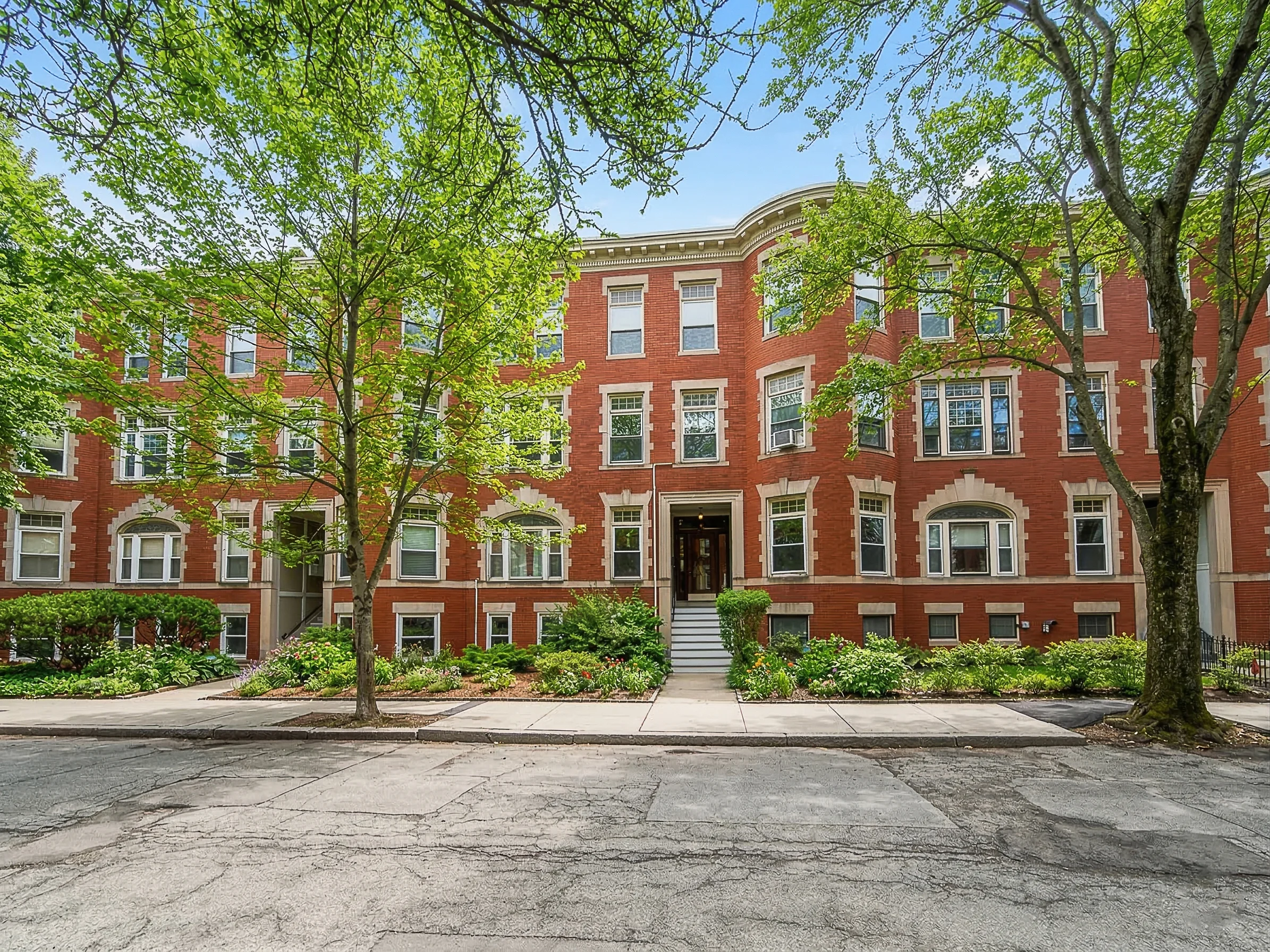 10 Strathmore Rd, Brookline