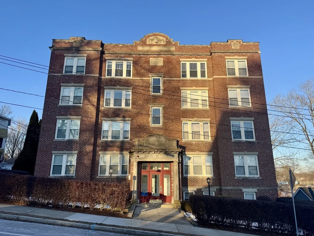 31 Dennison Ave, Framingham