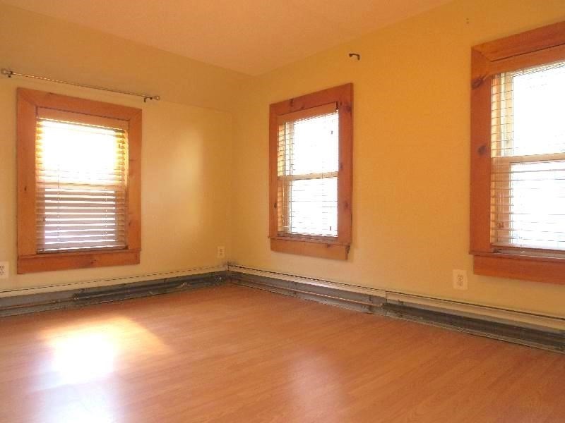 24 Jenkins St, South Boston