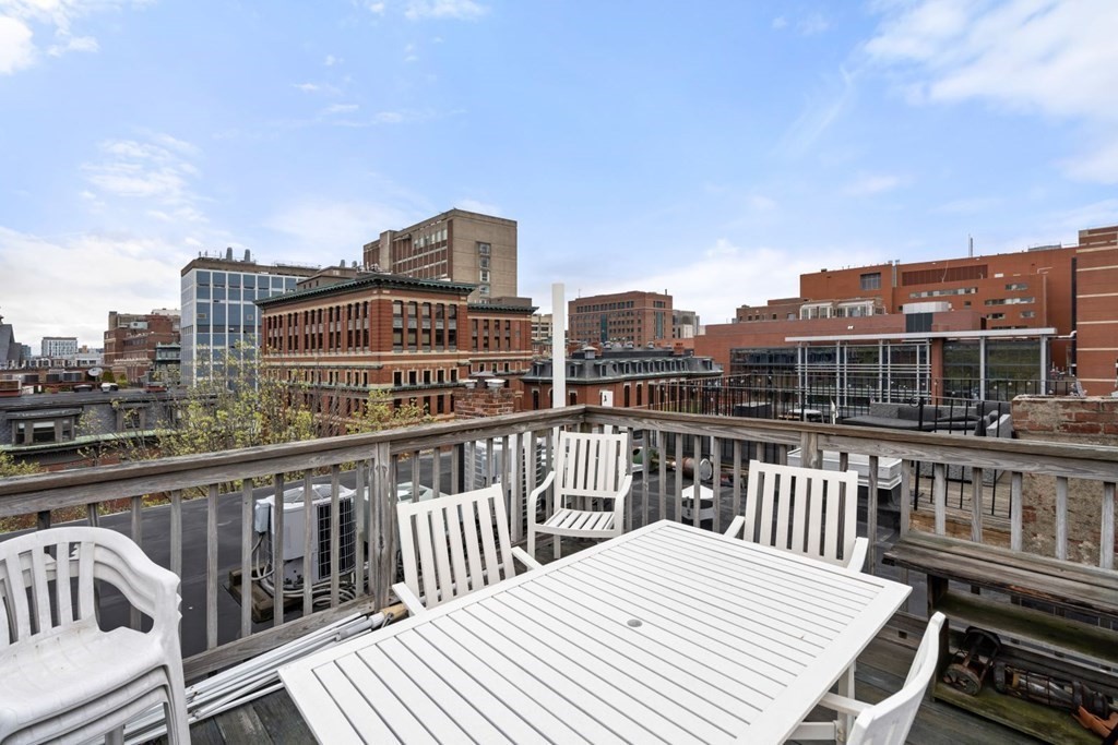 39 Worcester Sq, South End