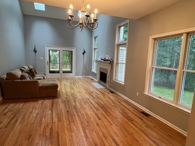 8 Stonegate Ln, Bedford