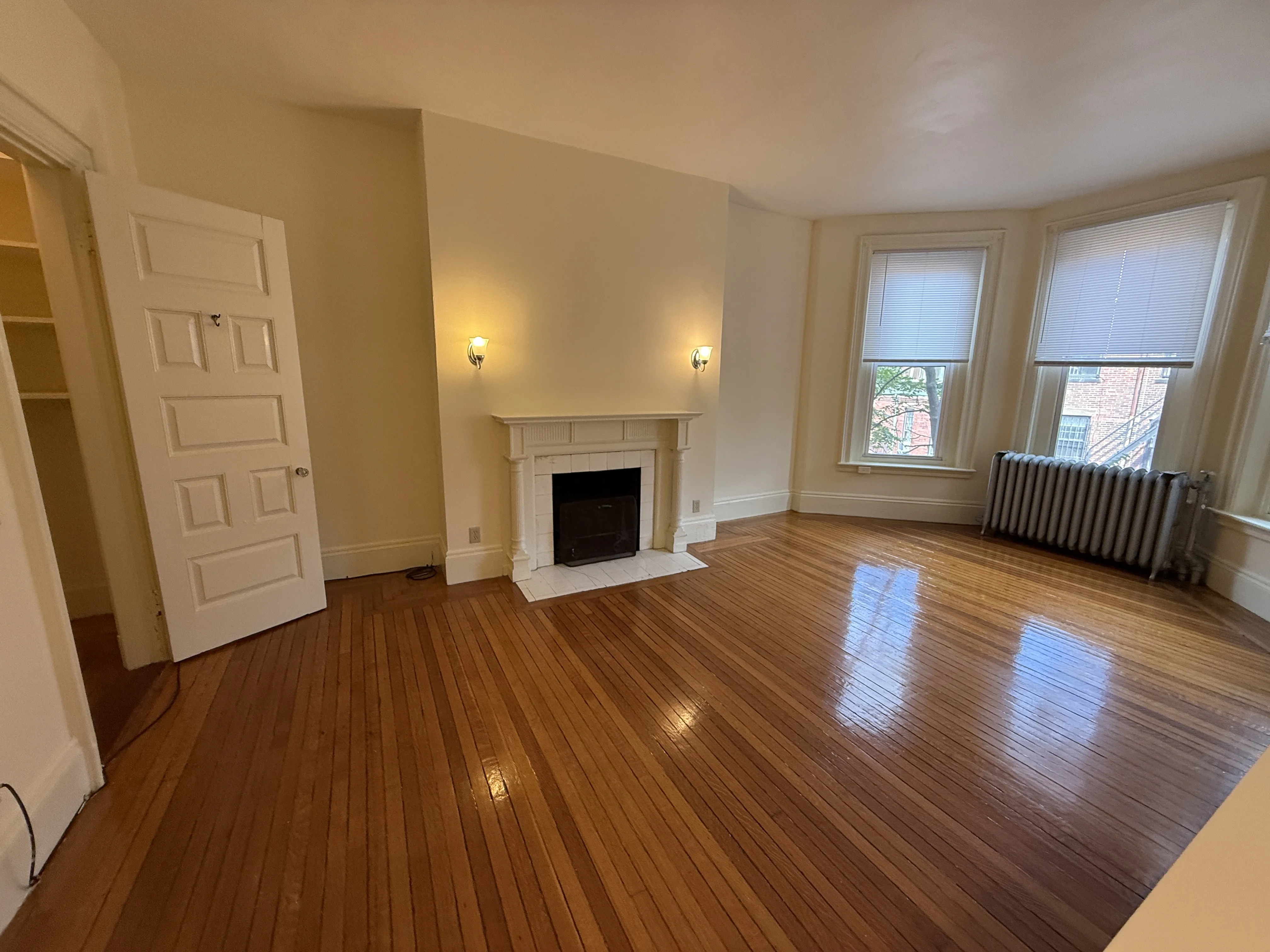 379 Commonwealth Ave, Back Bay