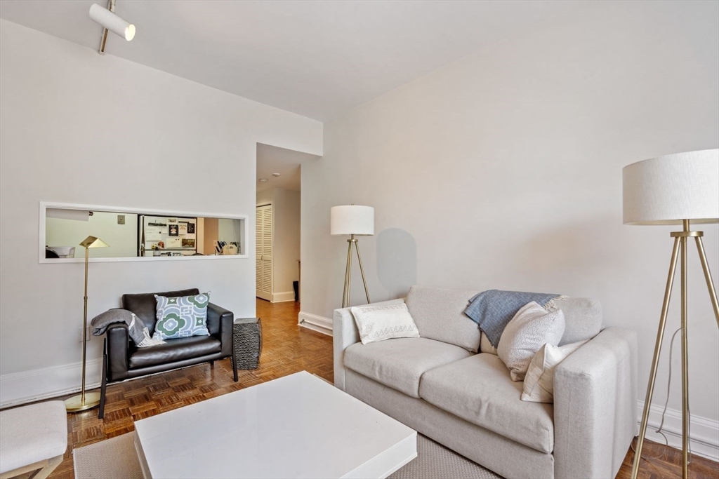 48 Beacon St, Beacon Hill