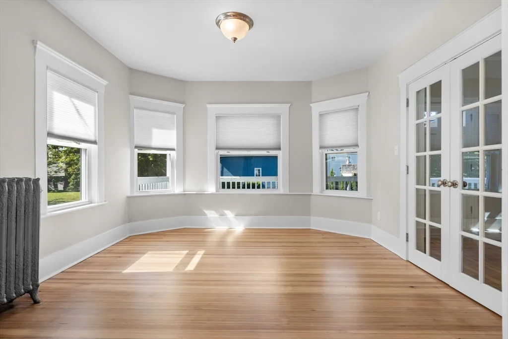 144 Waverly Rd, North Andover