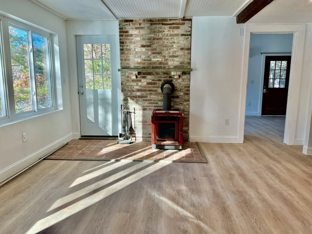 24 Old Mill Rd, Concord