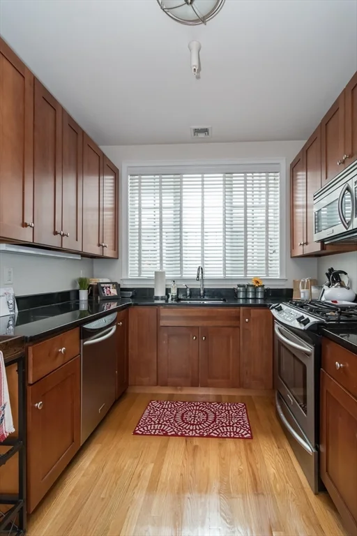 93 E Central St, Natick