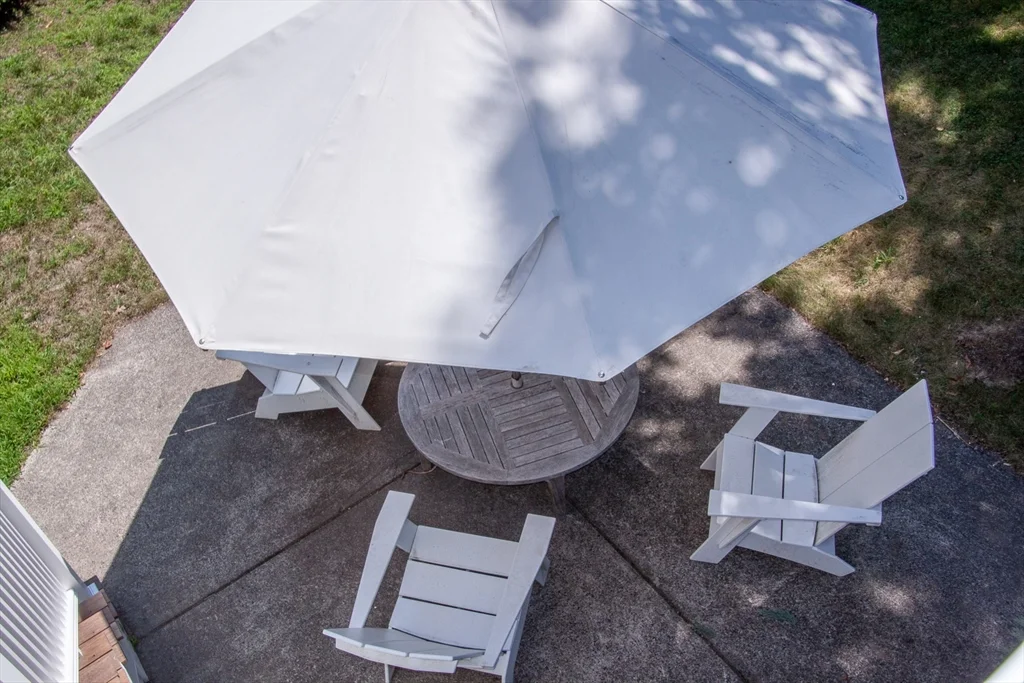 17 Atlantic Ave, Cohasset