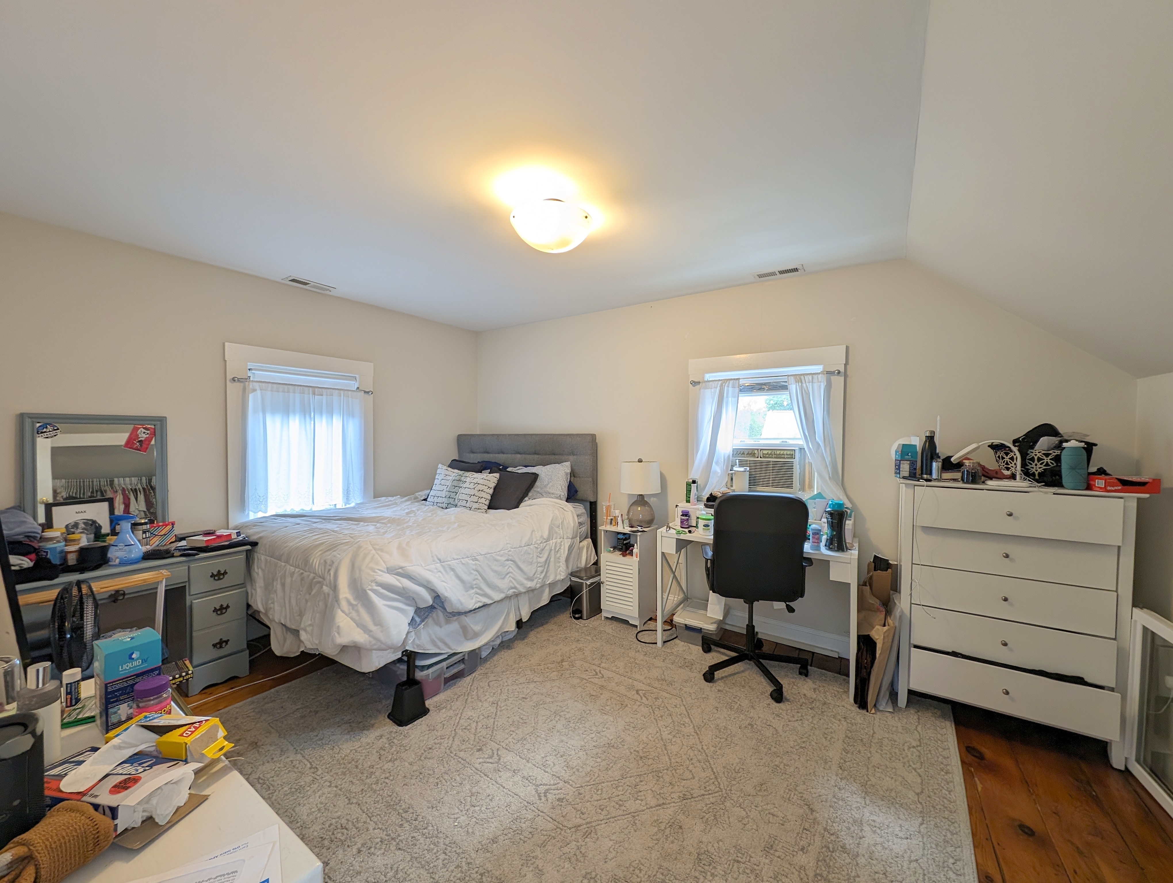 65 Medford St, South Medford