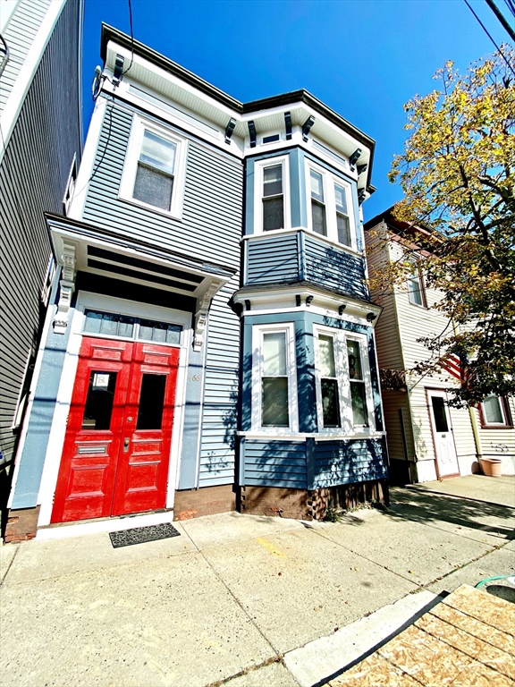 466 Sumner St, East Boston