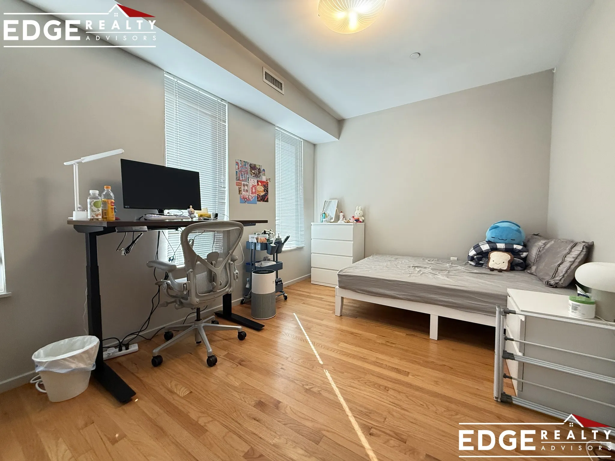 91 Glenville Ave, Allston