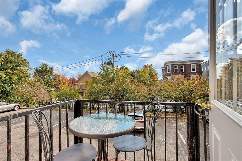 841 Parker St, Mission Hill