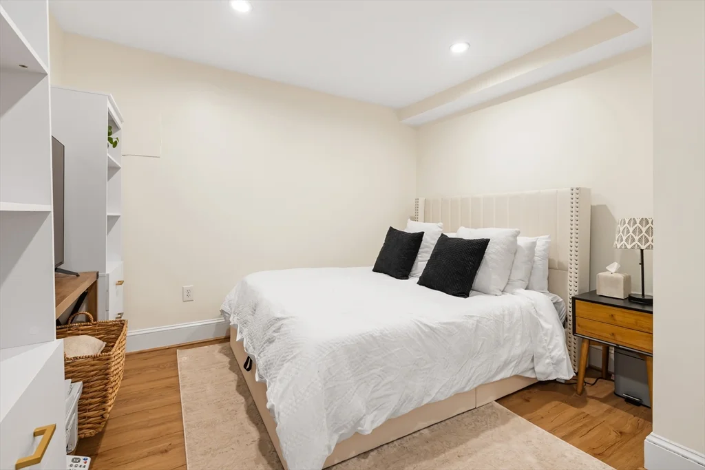 171 H St, South Boston