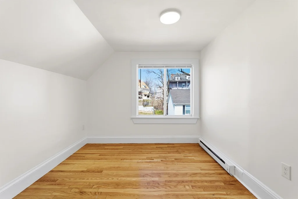 70 Bellevue St, Dorchester