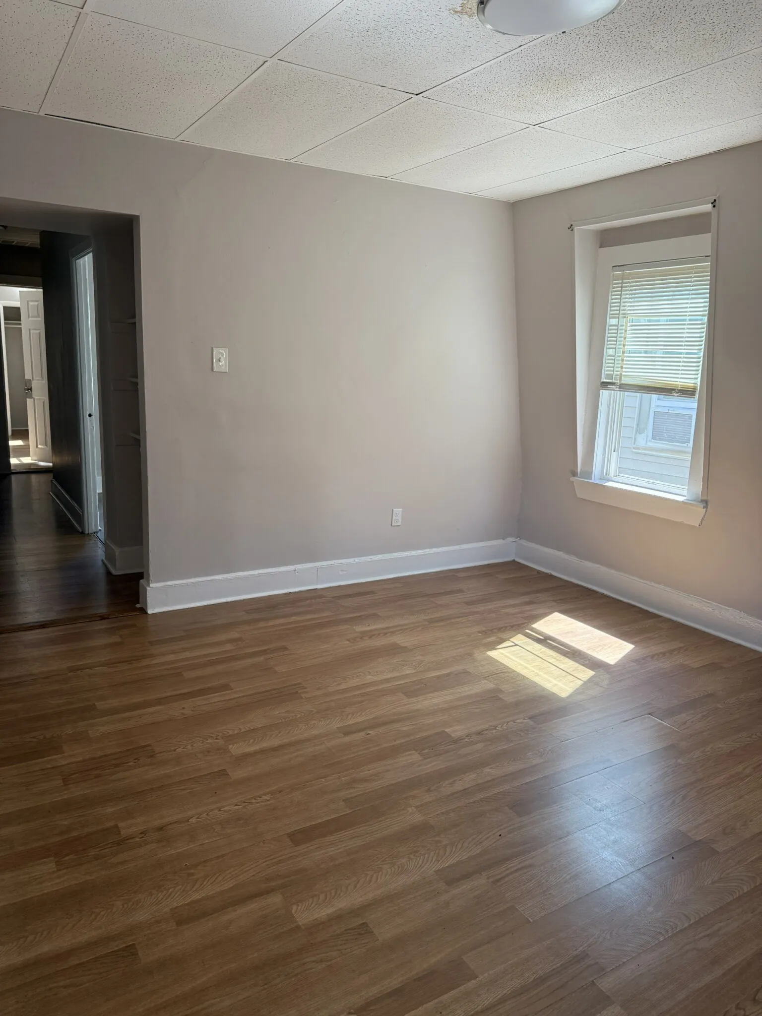 52 Blue Hill Ave, Roxbury