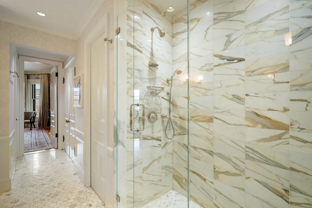 381 Beacon St, Back Bay