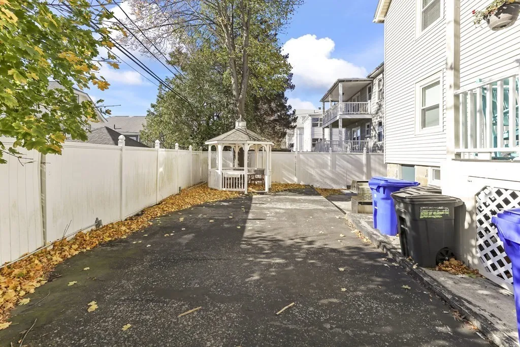 1004 South St, Roslindale