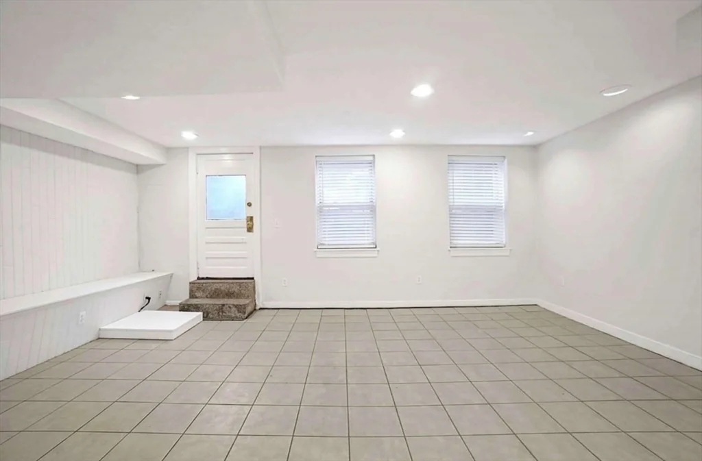 163 West Newton, South End