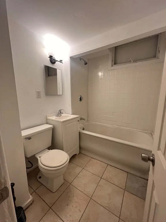 15 Park Vale, Allston