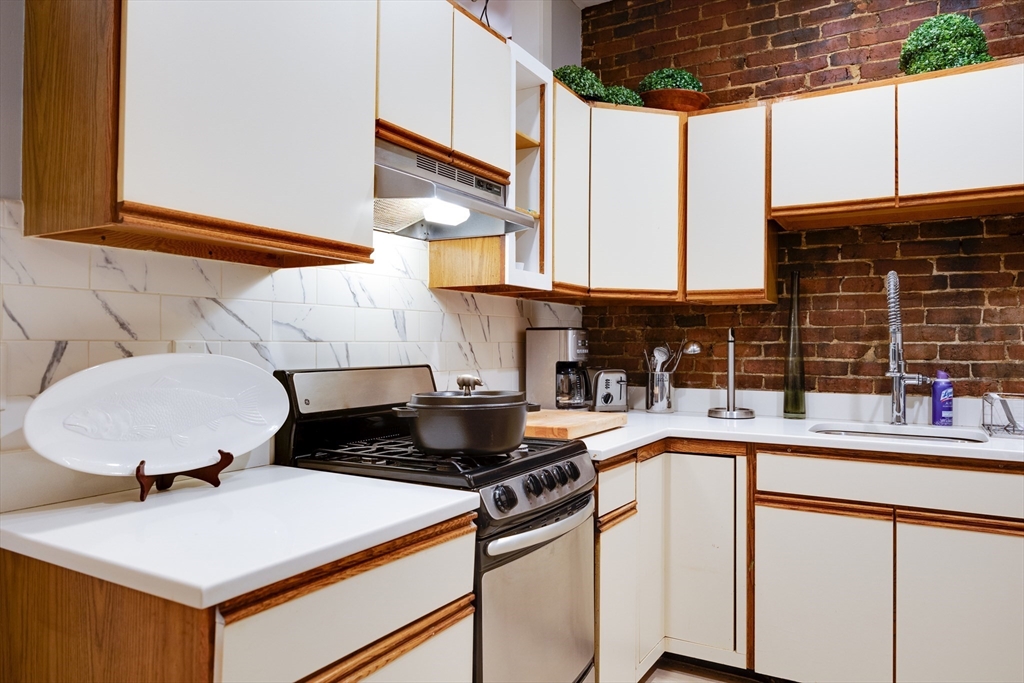 114 Trenton St, East Boston