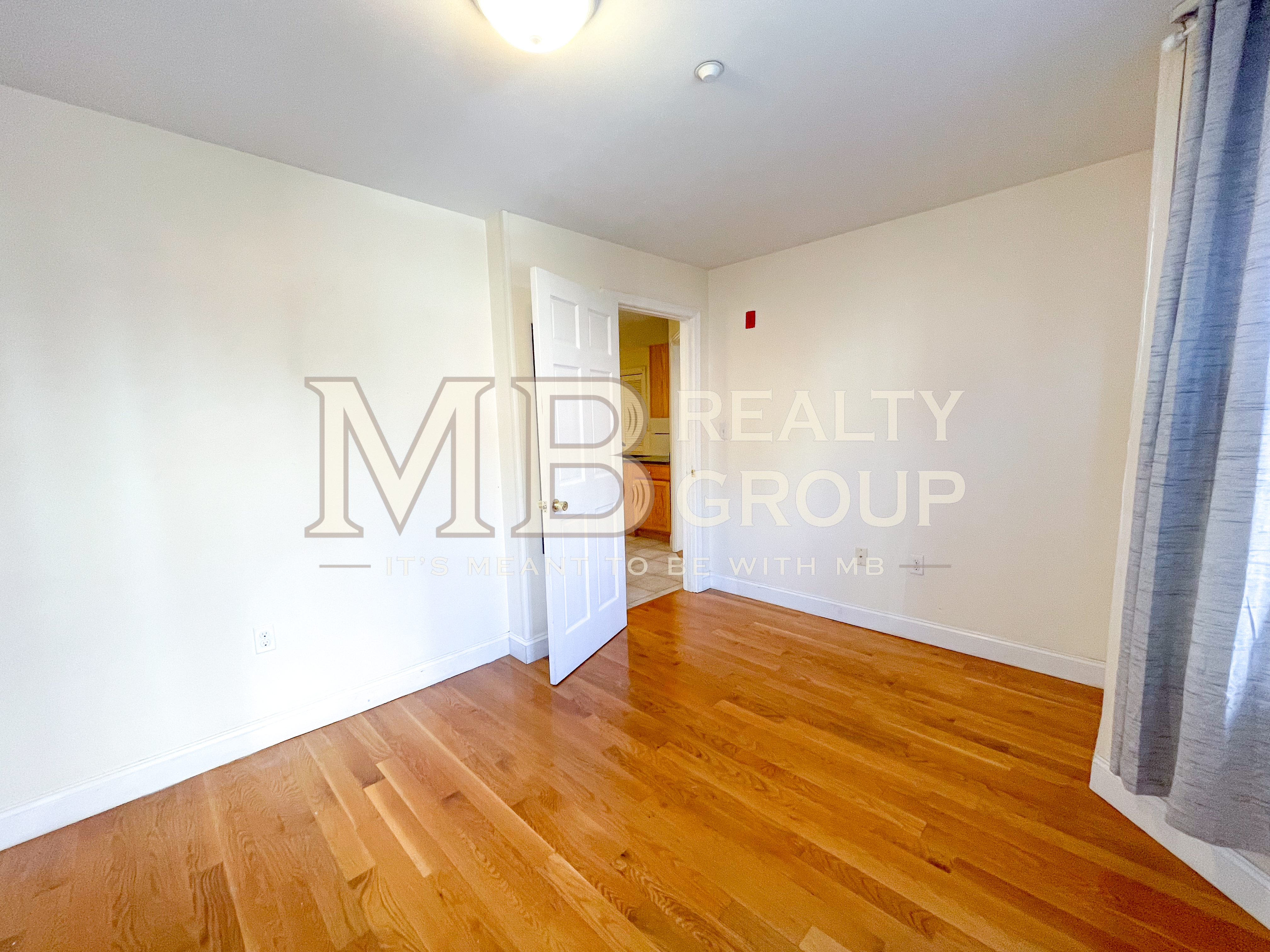 90 Westland Ave, Fenway