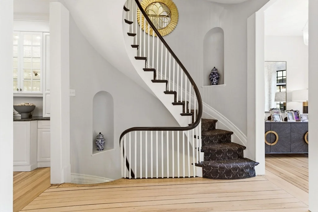 50 River St, Beacon Hill