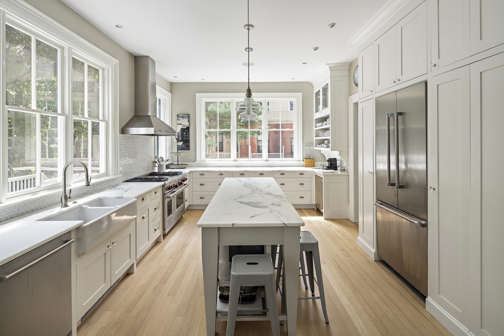 247 Kent St, Brookline