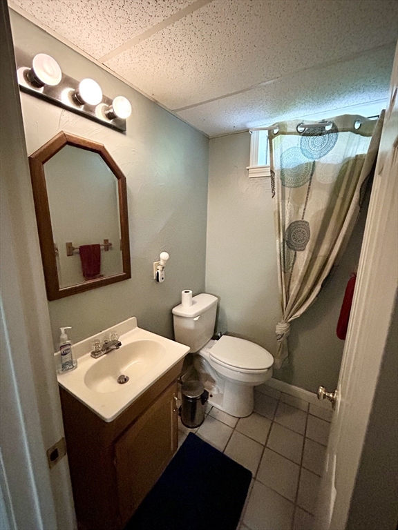 35 Fox Meadow Dr, Worcester